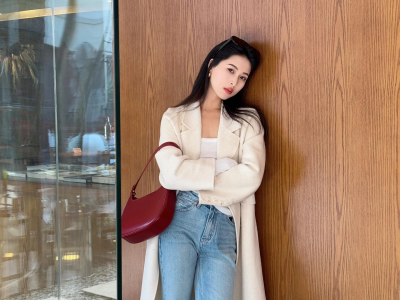 小红书花大价钱买来的美女写真图集，包你喜欢的